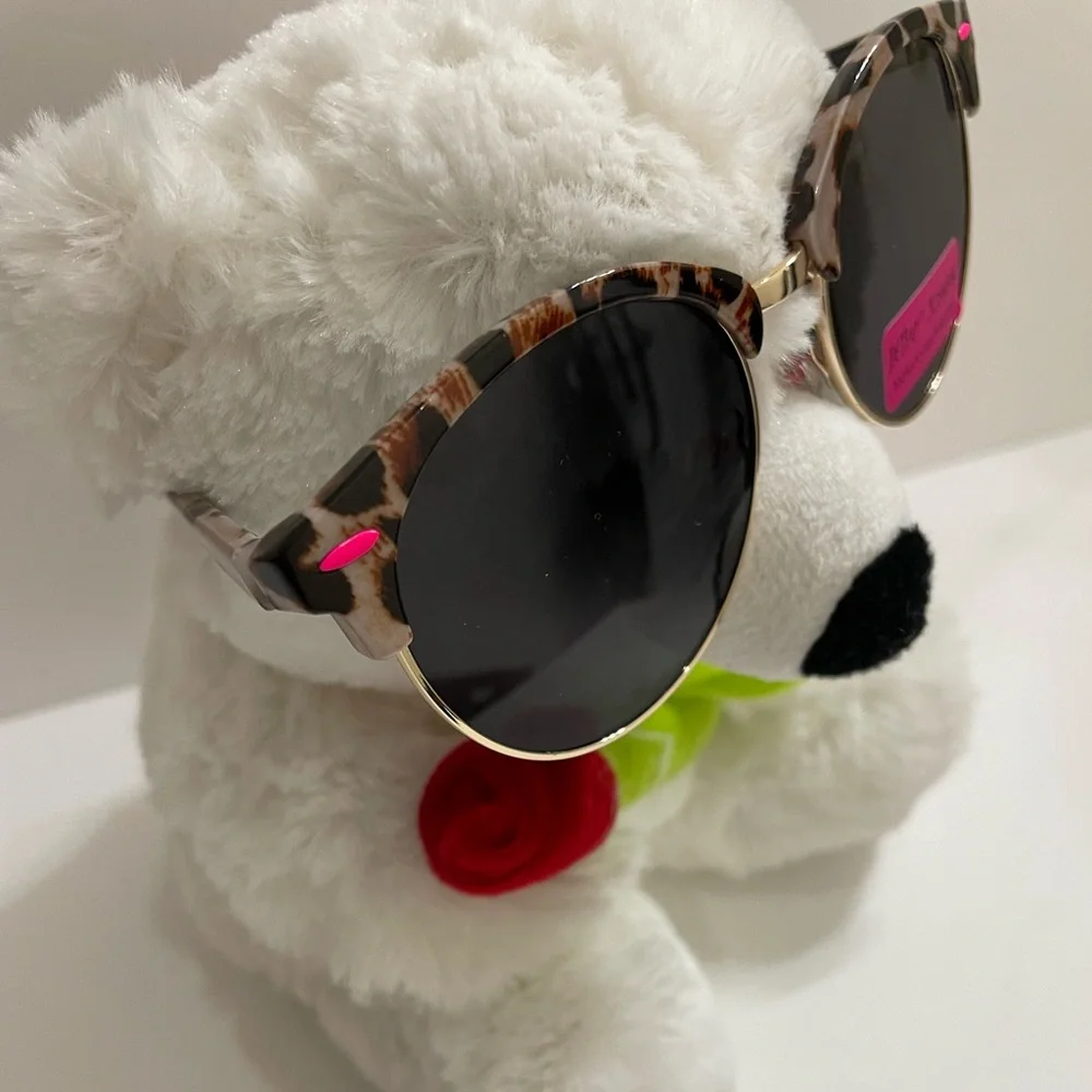 Cat Eyes Animal print sunglasses